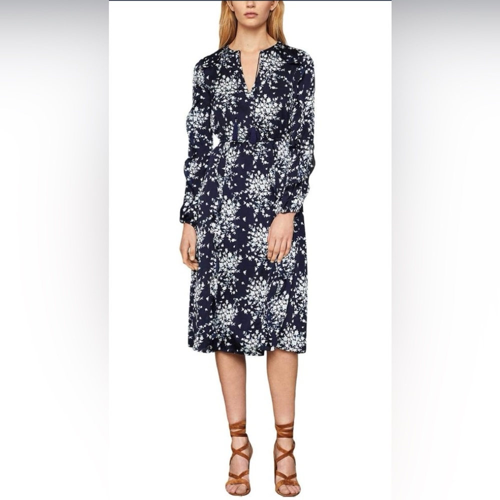 BCBGMAXAZRIA Women’s Satin Florl Wrap Dress